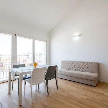 Loft Mare Seafront Modern * בארי