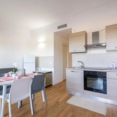 Loft Mare Seafront Modern Apartment *