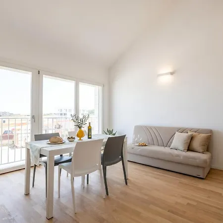Loft Mare Seafront Modern Apartament
