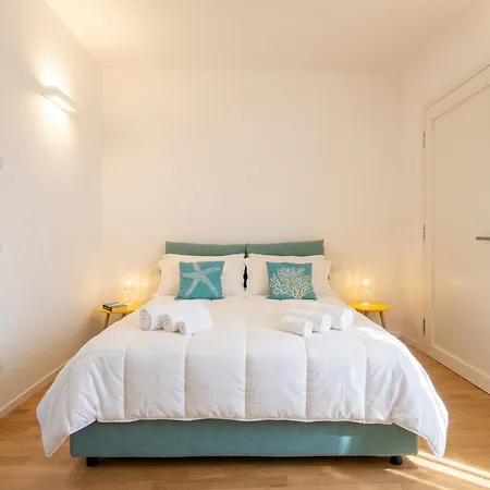 Loft Mare Seafront Modern Apartament